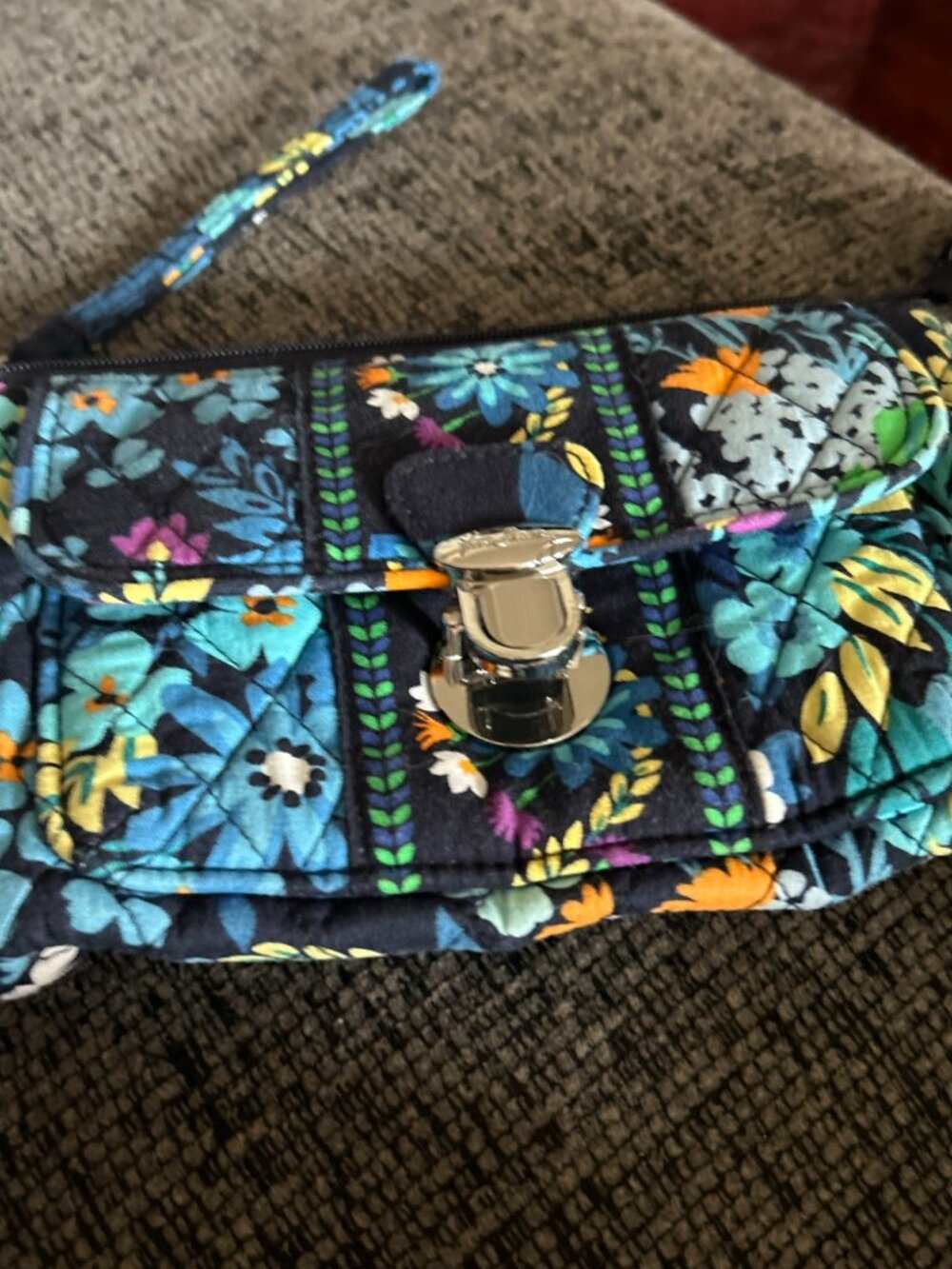 vera B  wristlet
